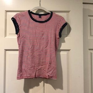 GAP T-shirt - size Small